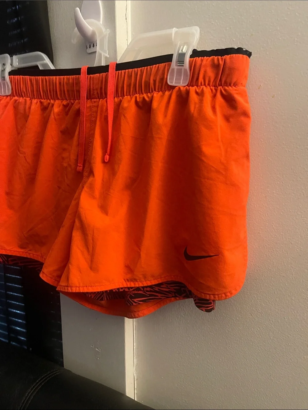 Nike Women's Full Flex 2-in-1 Twist Shorts Crimson Orange Black Size Medium NWOT - Picture 2 of 12